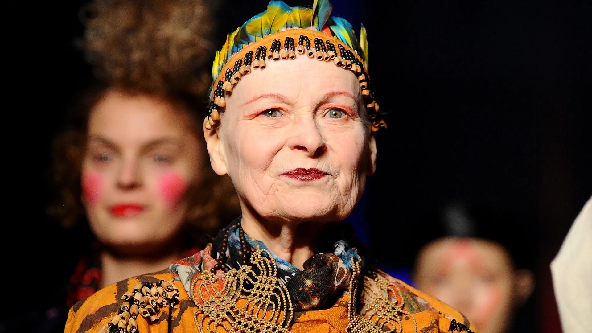 Vivienne Westwood : L’icône rebelle de la mode à ne jamais oublier