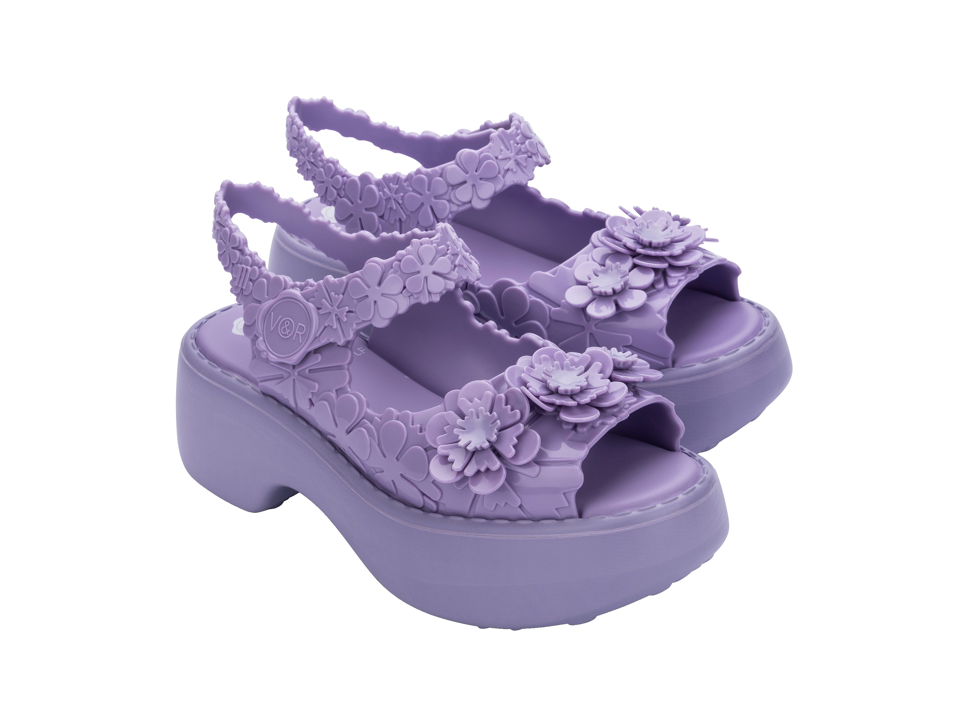 Paire de sandales violettes