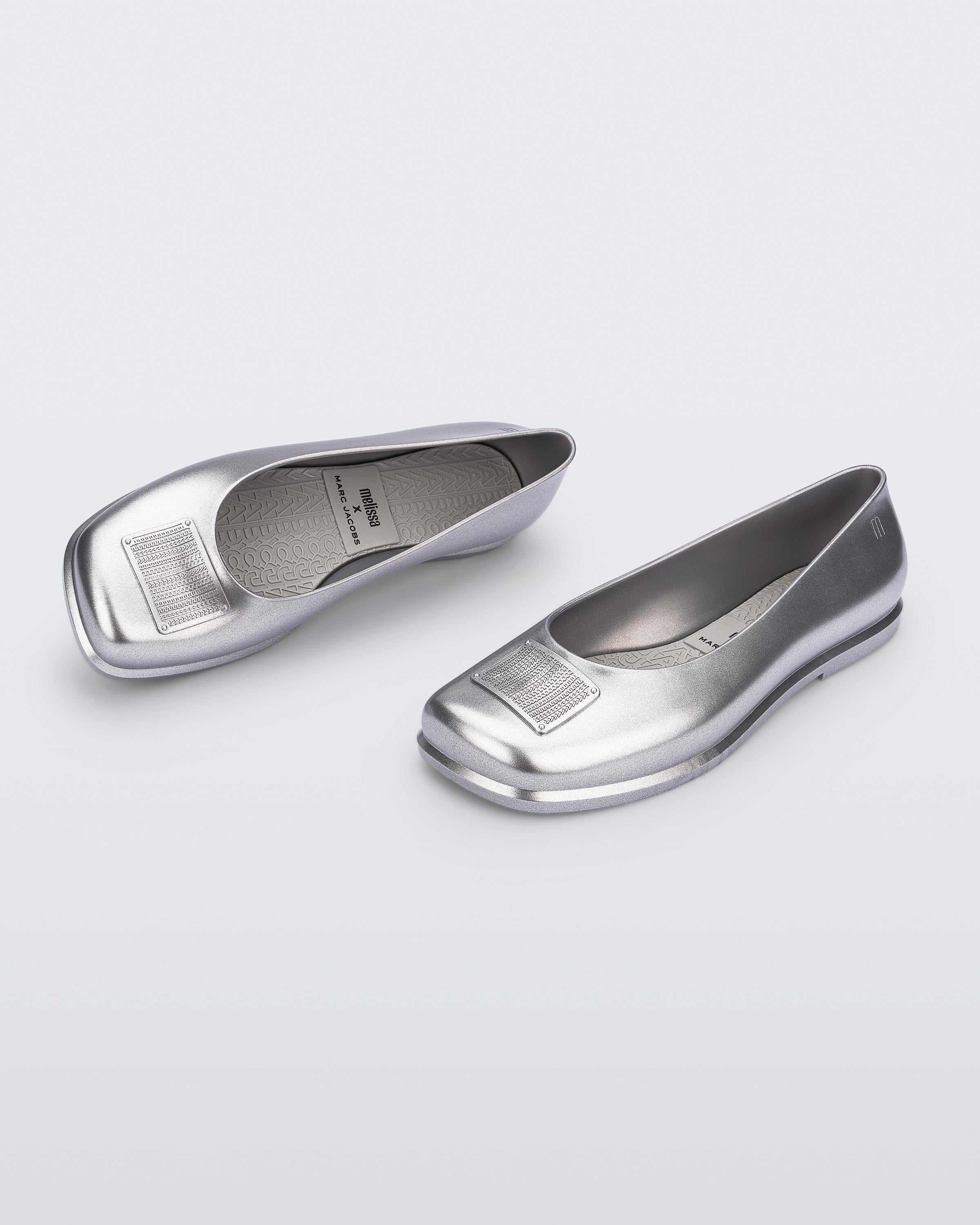 Melissa Ruby + Marc Jacobs - Silver/Grey